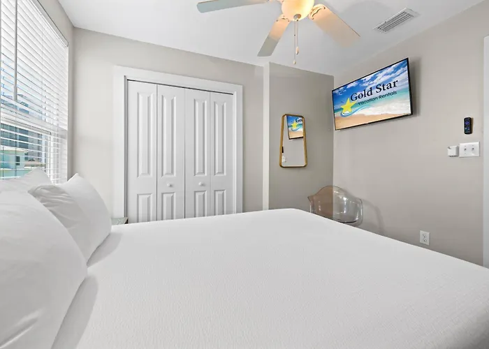 Full Duplex, Includes Both Sides W/ Private Pool Steps From