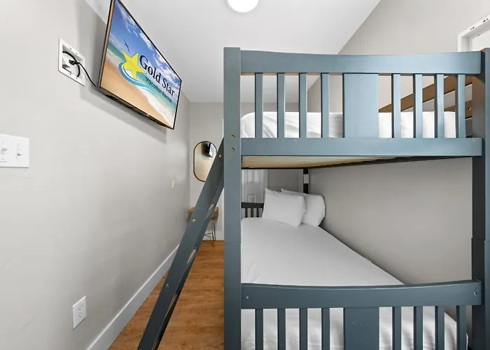 Holiday home Full Duplex, Includes Both Sides W/ Private Pool Steps From Gulf Shores